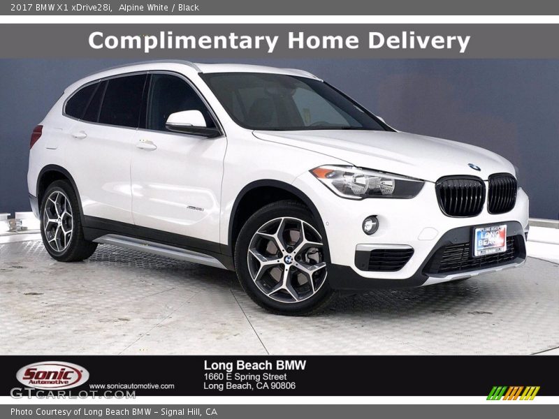 Alpine White / Black 2017 BMW X1 xDrive28i