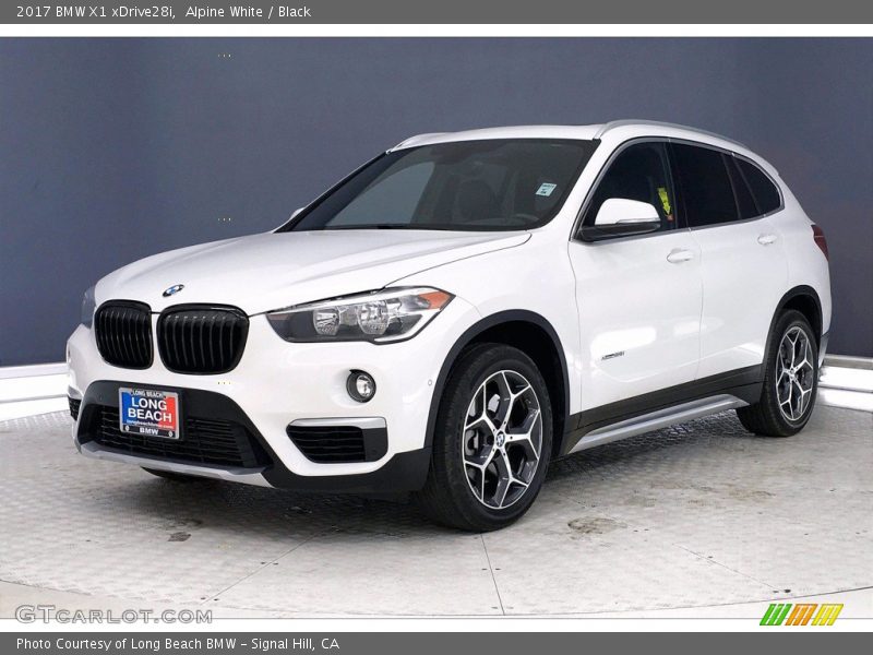 Alpine White / Black 2017 BMW X1 xDrive28i