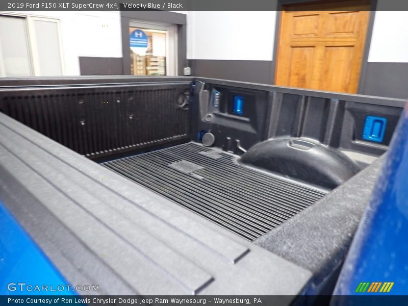 Velocity Blue / Black 2019 Ford F150 XLT SuperCrew 4x4