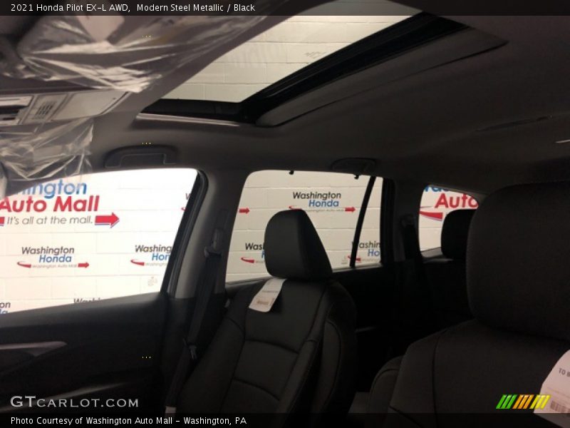 Modern Steel Metallic / Black 2021 Honda Pilot EX-L AWD