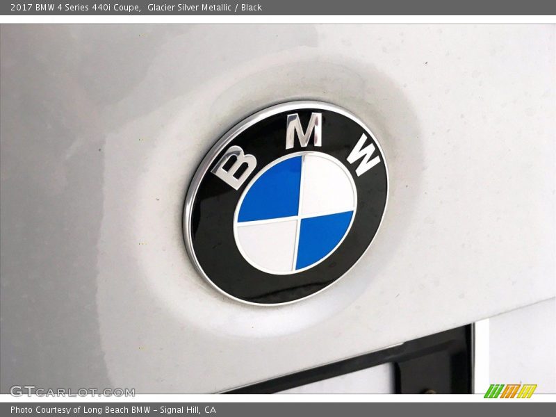  2017 4 Series 440i Coupe Logo