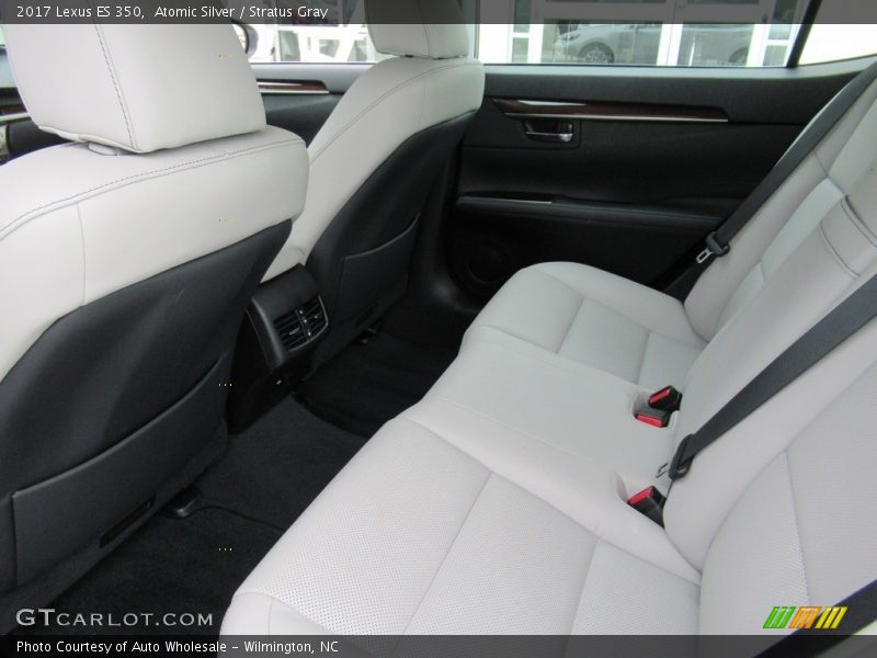 Atomic Silver / Stratus Gray 2017 Lexus ES 350