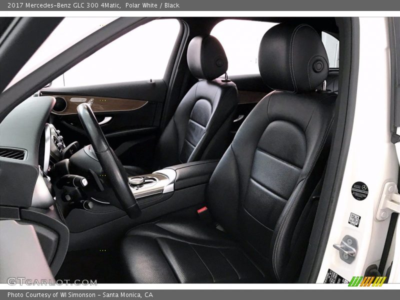 Polar White / Black 2017 Mercedes-Benz GLC 300 4Matic