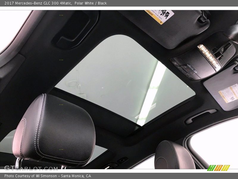 Polar White / Black 2017 Mercedes-Benz GLC 300 4Matic