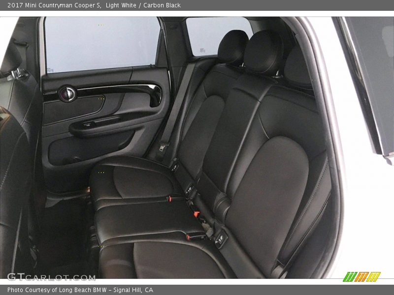 Light White / Carbon Black 2017 Mini Countryman Cooper S