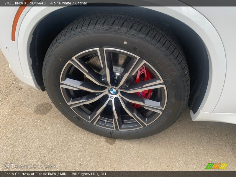 Alpine White / Cognac 2021 BMW X5 xDrive40i