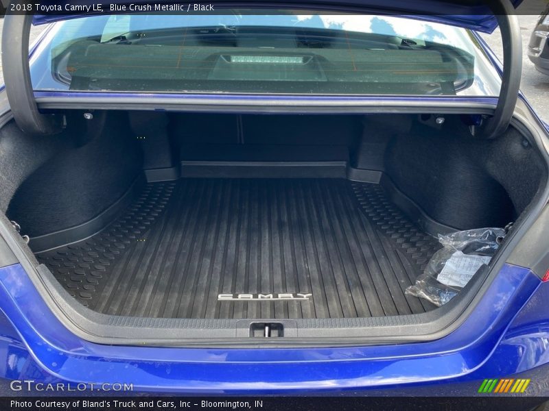 Blue Crush Metallic / Black 2018 Toyota Camry LE