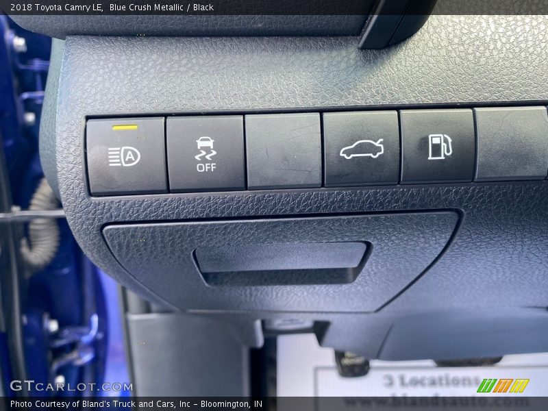 Blue Crush Metallic / Black 2018 Toyota Camry LE
