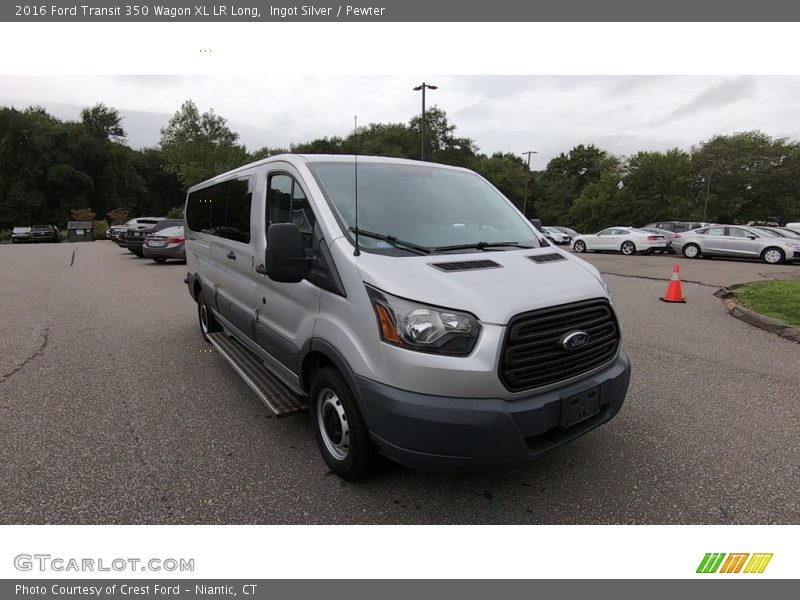 Front 3/4 View of 2016 Transit 350 Wagon XL LR Long