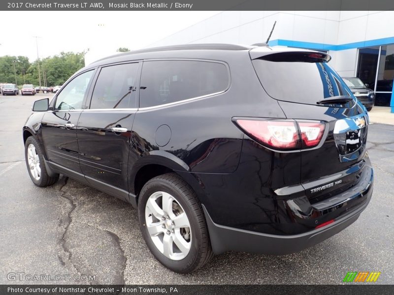 Mosaic Black Metallic / Ebony 2017 Chevrolet Traverse LT AWD