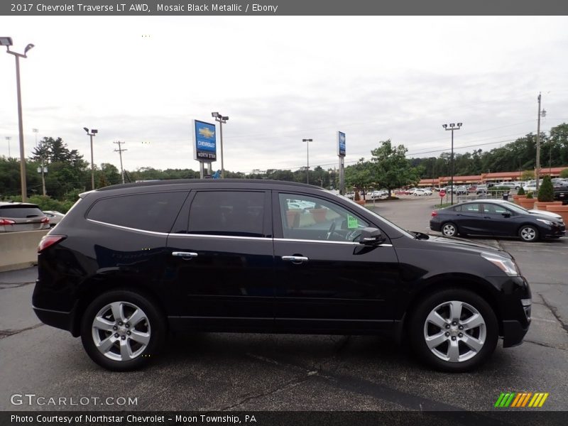 Mosaic Black Metallic / Ebony 2017 Chevrolet Traverse LT AWD