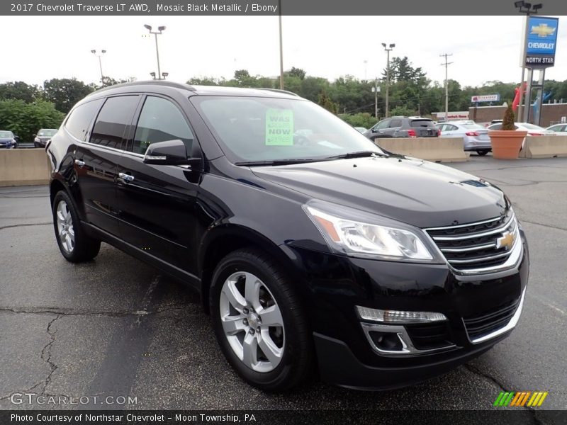 Mosaic Black Metallic / Ebony 2017 Chevrolet Traverse LT AWD