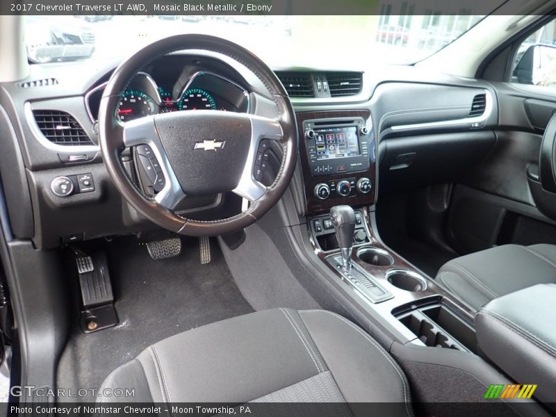 Mosaic Black Metallic / Ebony 2017 Chevrolet Traverse LT AWD