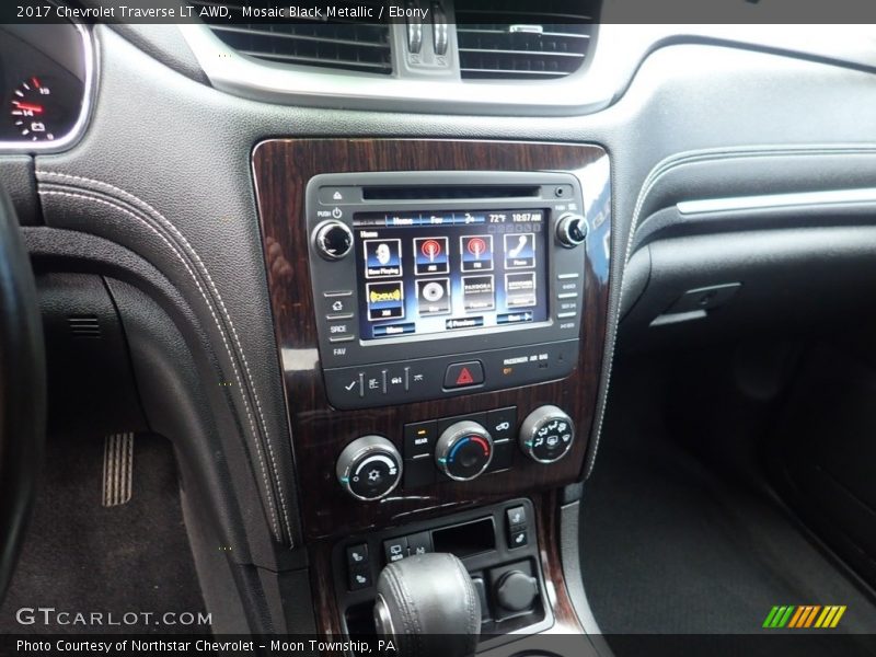 Mosaic Black Metallic / Ebony 2017 Chevrolet Traverse LT AWD