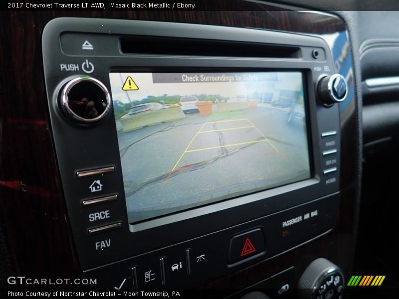 Mosaic Black Metallic / Ebony 2017 Chevrolet Traverse LT AWD
