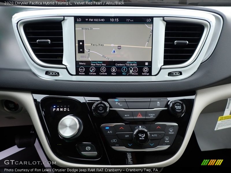Navigation of 2020 Pacifica Hybrid Touring L