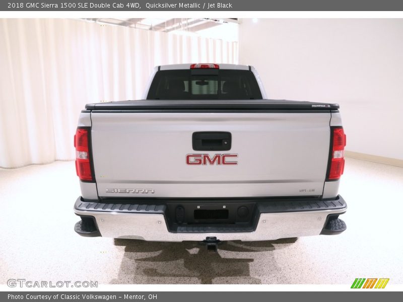 Quicksilver Metallic / Jet Black 2018 GMC Sierra 1500 SLE Double Cab 4WD