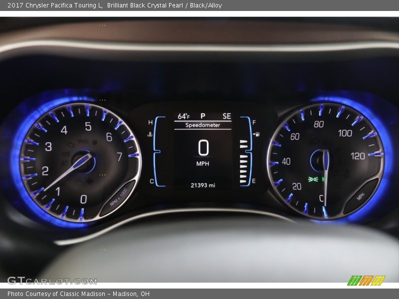 Brilliant Black Crystal Pearl / Black/Alloy 2017 Chrysler Pacifica Touring L