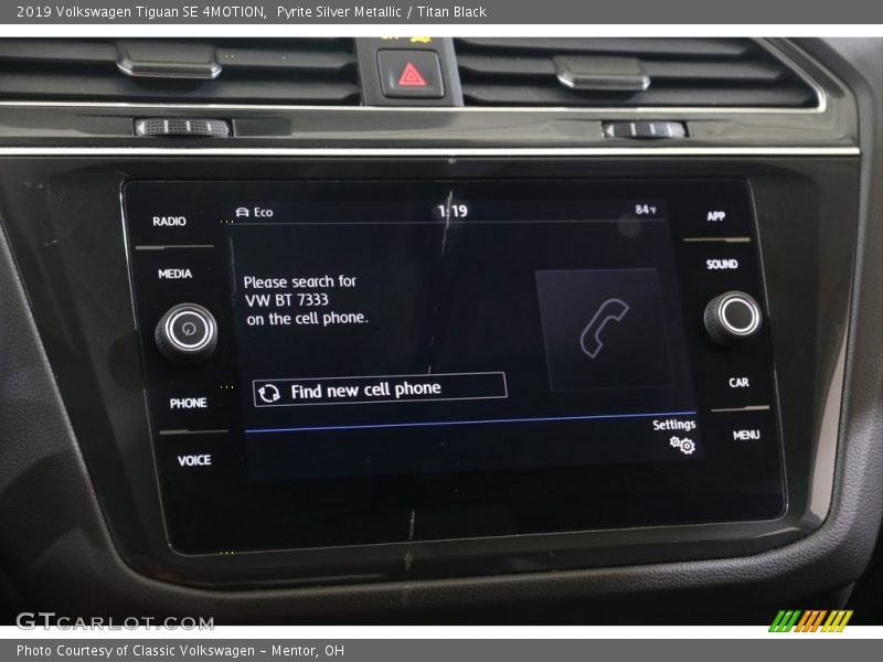 Pyrite Silver Metallic / Titan Black 2019 Volkswagen Tiguan SE 4MOTION