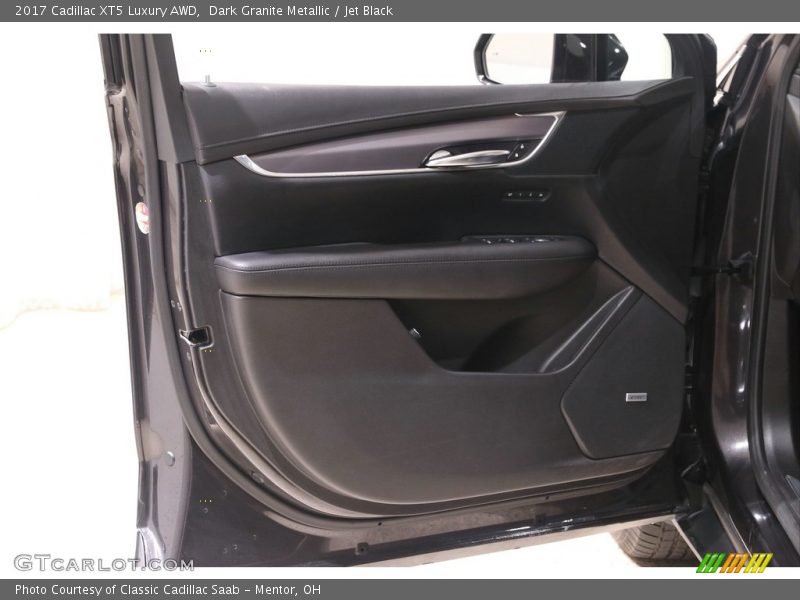 Dark Granite Metallic / Jet Black 2017 Cadillac XT5 Luxury AWD