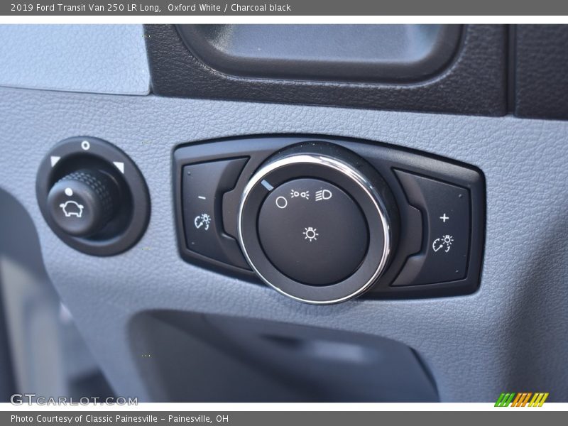 Oxford White / Charcoal black 2019 Ford Transit Van 250 LR Long