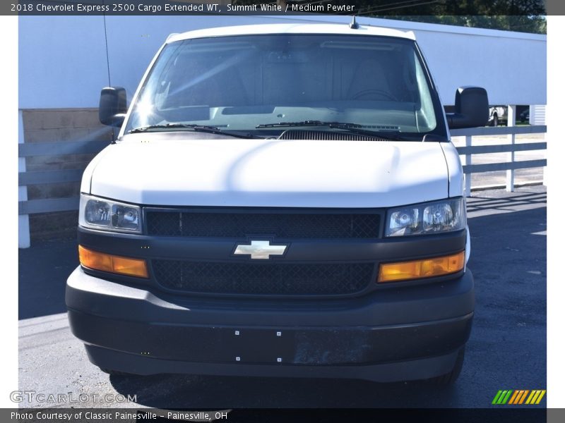 Summit White / Medium Pewter 2018 Chevrolet Express 2500 Cargo Extended WT