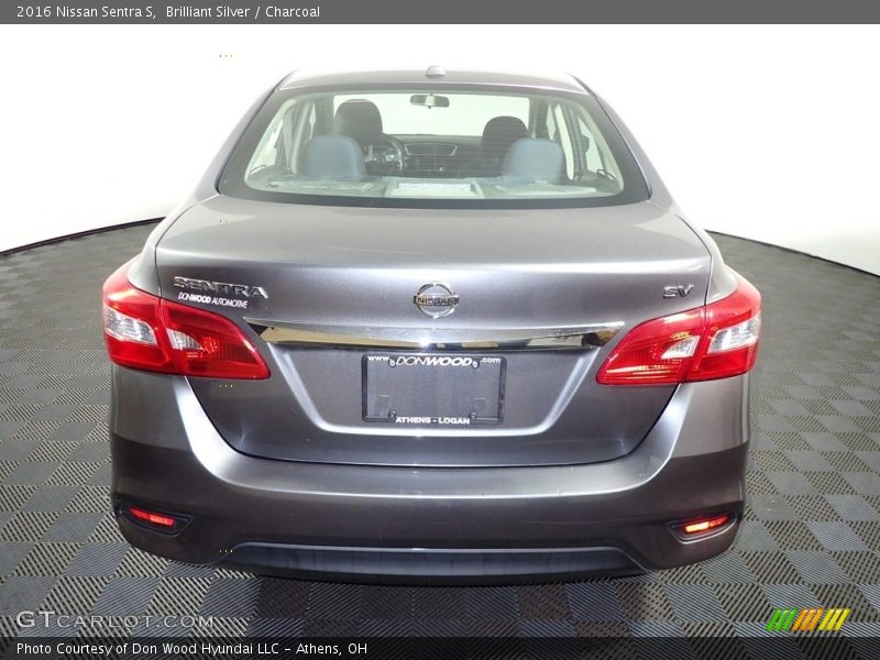 Brilliant Silver / Charcoal 2016 Nissan Sentra S