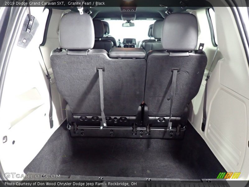 Granite Pearl / Black 2019 Dodge Grand Caravan SXT