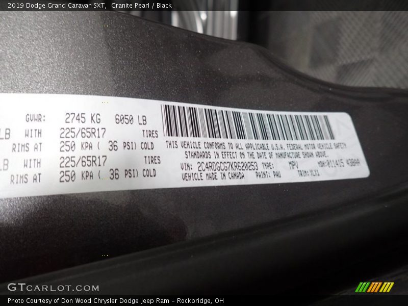 Granite Pearl / Black 2019 Dodge Grand Caravan SXT