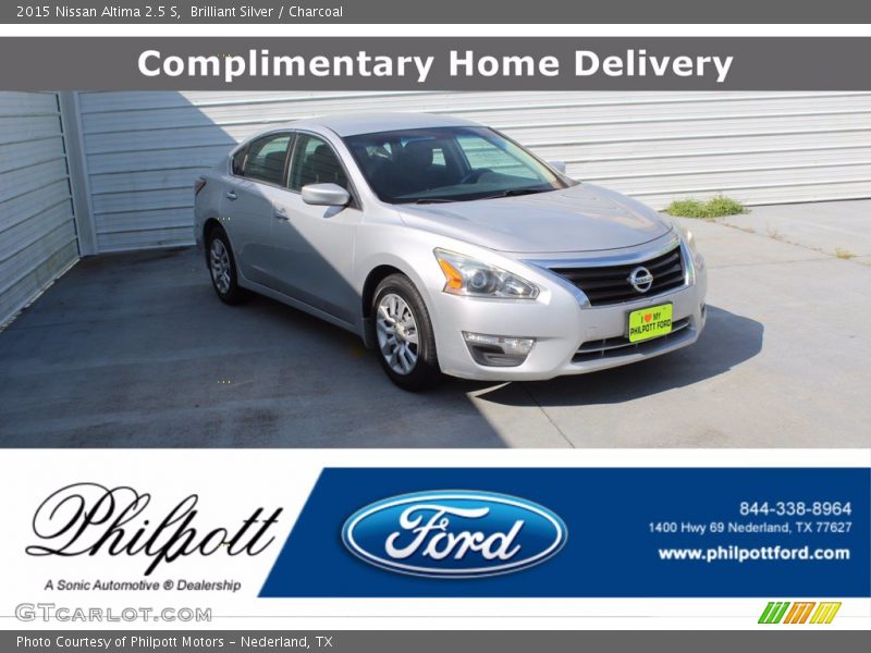 Brilliant Silver / Charcoal 2015 Nissan Altima 2.5 S
