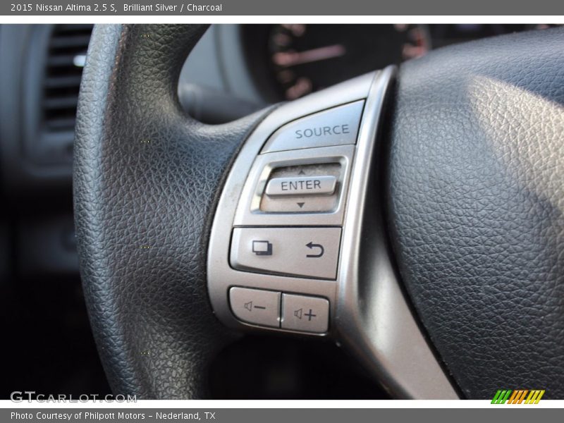 Brilliant Silver / Charcoal 2015 Nissan Altima 2.5 S