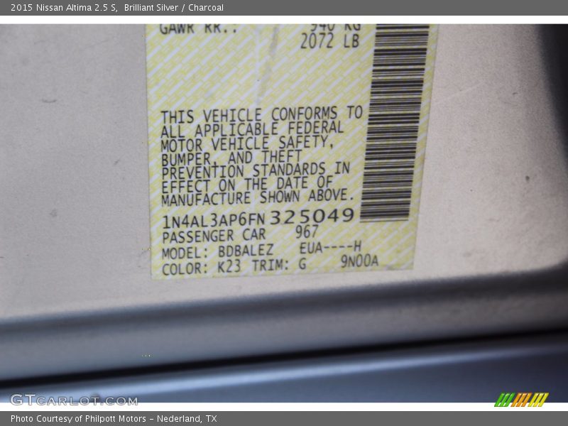 Brilliant Silver / Charcoal 2015 Nissan Altima 2.5 S