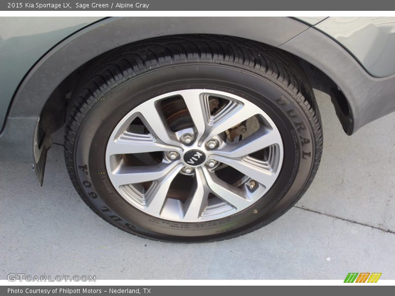  2015 Sportage LX Wheel
