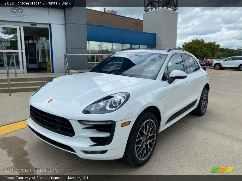 White / Black 2018 Porsche Macan S