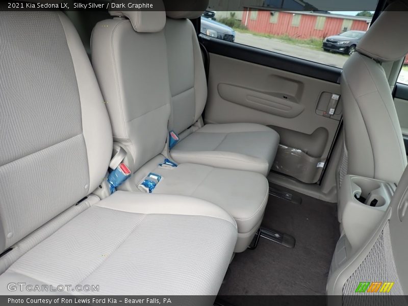 Silky Silver / Dark Graphite 2021 Kia Sedona LX