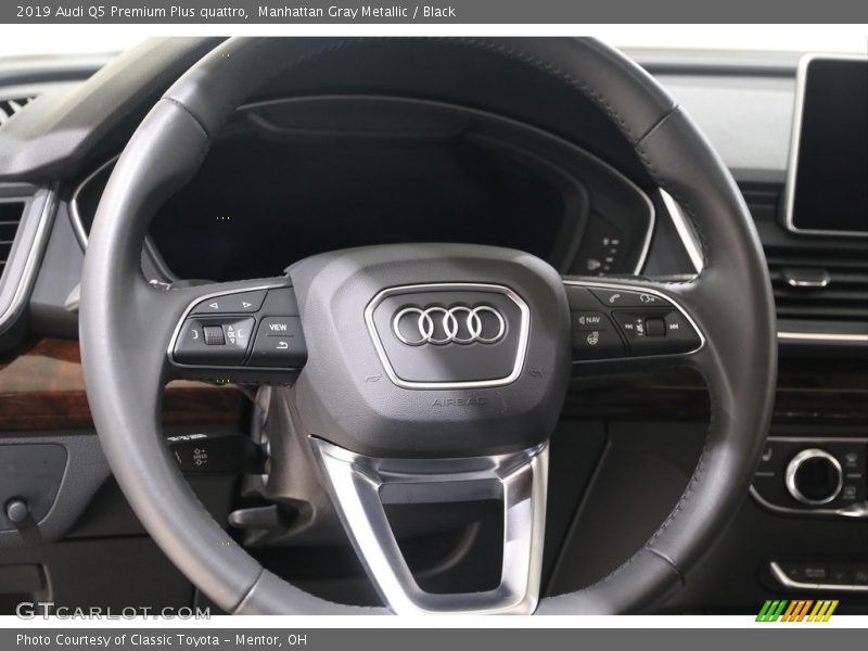  2019 Q5 Premium Plus quattro Steering Wheel