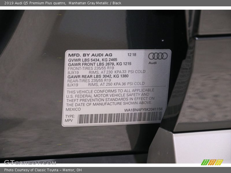 Manhattan Gray Metallic / Black 2019 Audi Q5 Premium Plus quattro