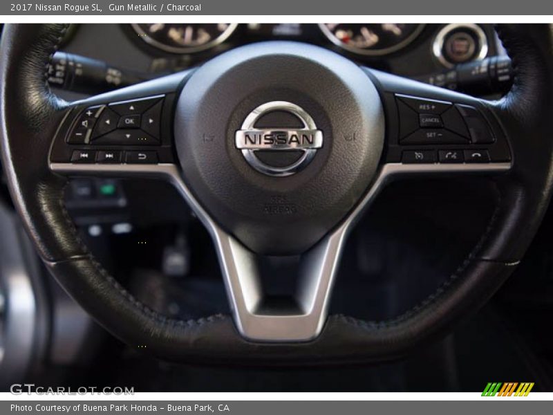 Gun Metallic / Charcoal 2017 Nissan Rogue SL