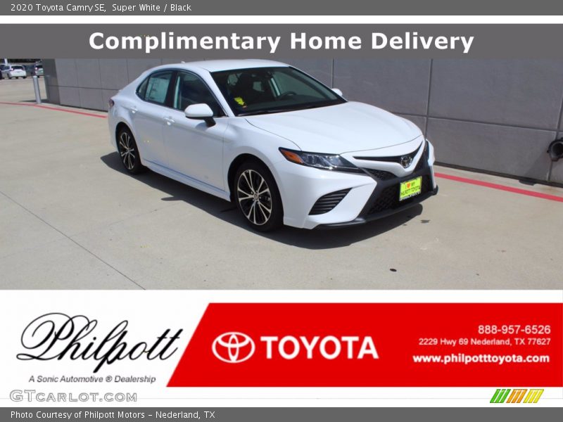 Super White / Black 2020 Toyota Camry SE