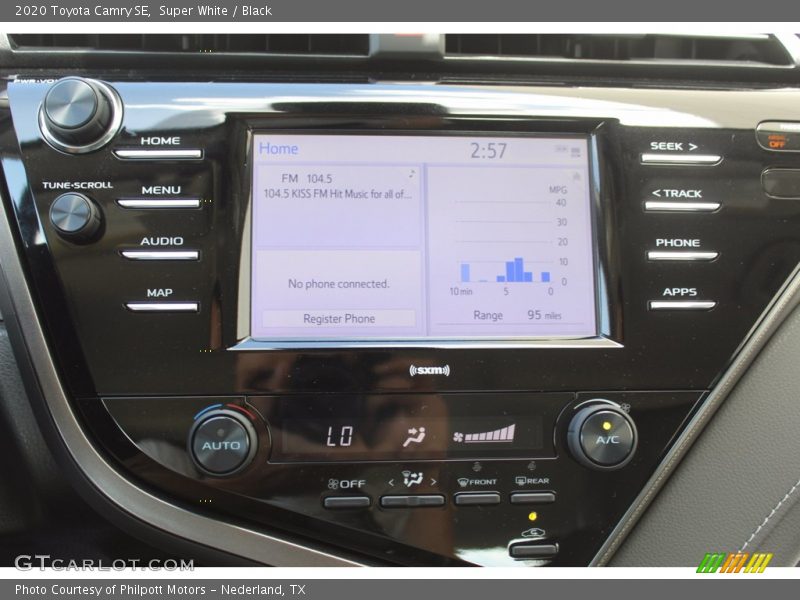 Super White / Black 2020 Toyota Camry SE