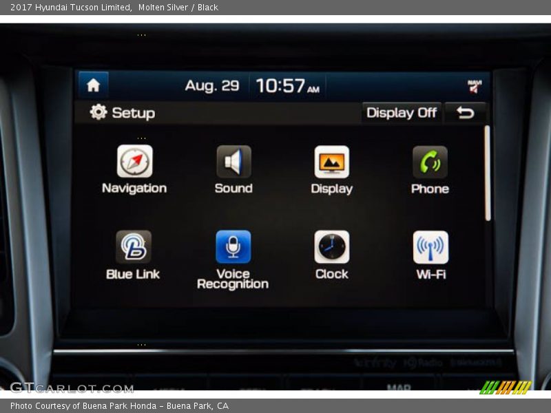 Molten Silver / Black 2017 Hyundai Tucson Limited