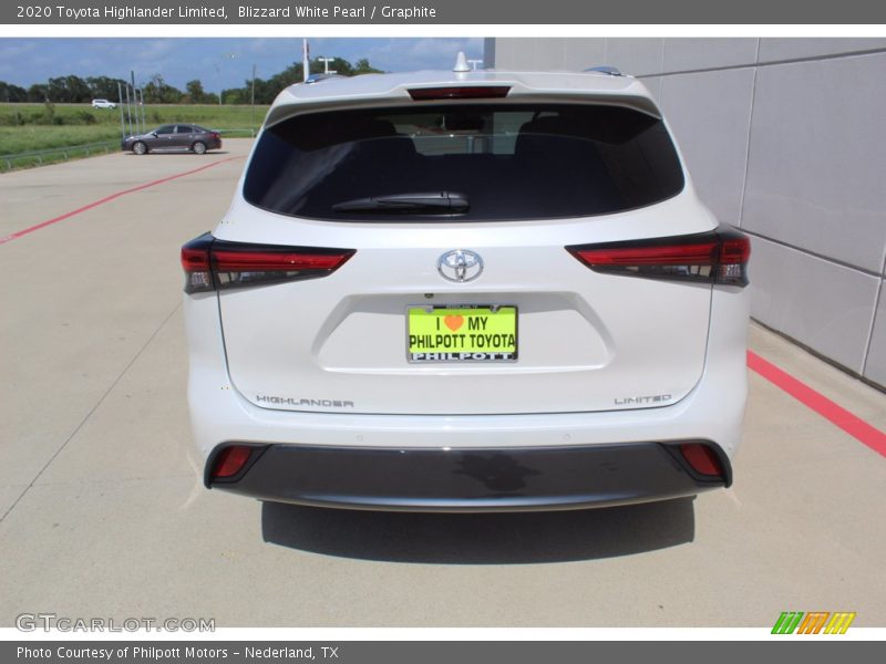 Blizzard White Pearl / Graphite 2020 Toyota Highlander Limited