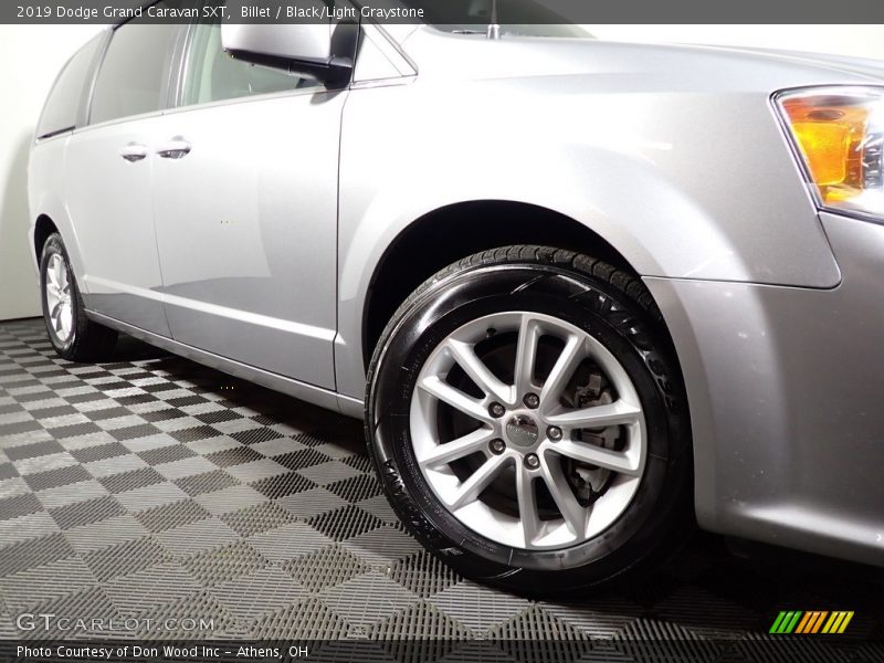 Billet / Black/Light Graystone 2019 Dodge Grand Caravan SXT