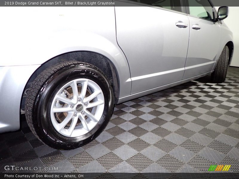 Billet / Black/Light Graystone 2019 Dodge Grand Caravan SXT