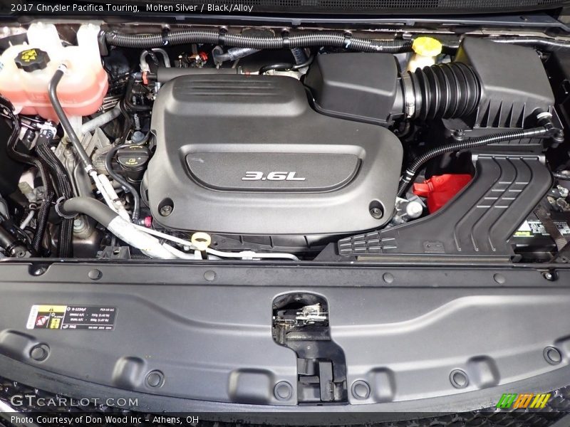 Molten Silver / Black/Alloy 2017 Chrysler Pacifica Touring