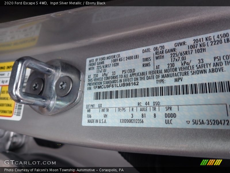 Ingot Silver Metallic / Ebony Black 2020 Ford Escape S 4WD