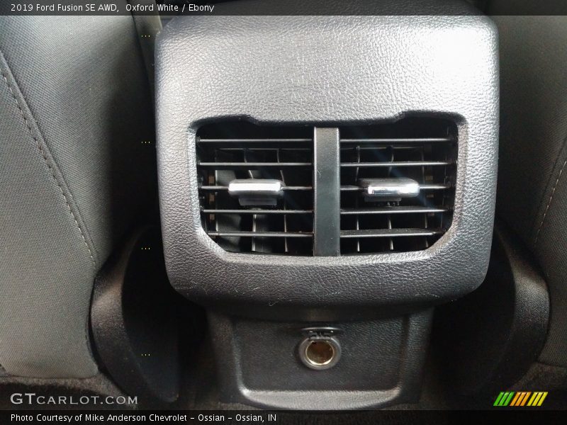 Oxford White / Ebony 2019 Ford Fusion SE AWD