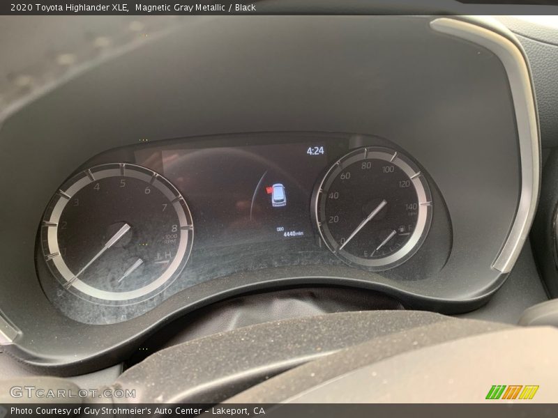 Magnetic Gray Metallic / Black 2020 Toyota Highlander XLE