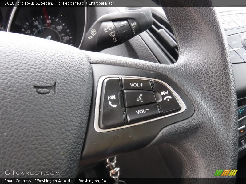 Hot Pepper Red / Charcoal Black 2018 Ford Focus SE Sedan