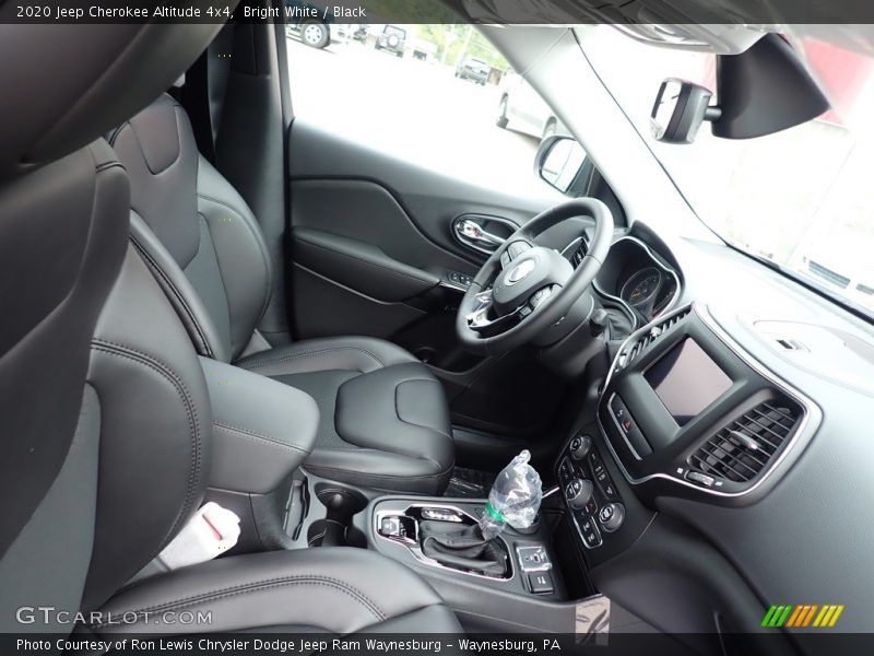 Bright White / Black 2020 Jeep Cherokee Altitude 4x4